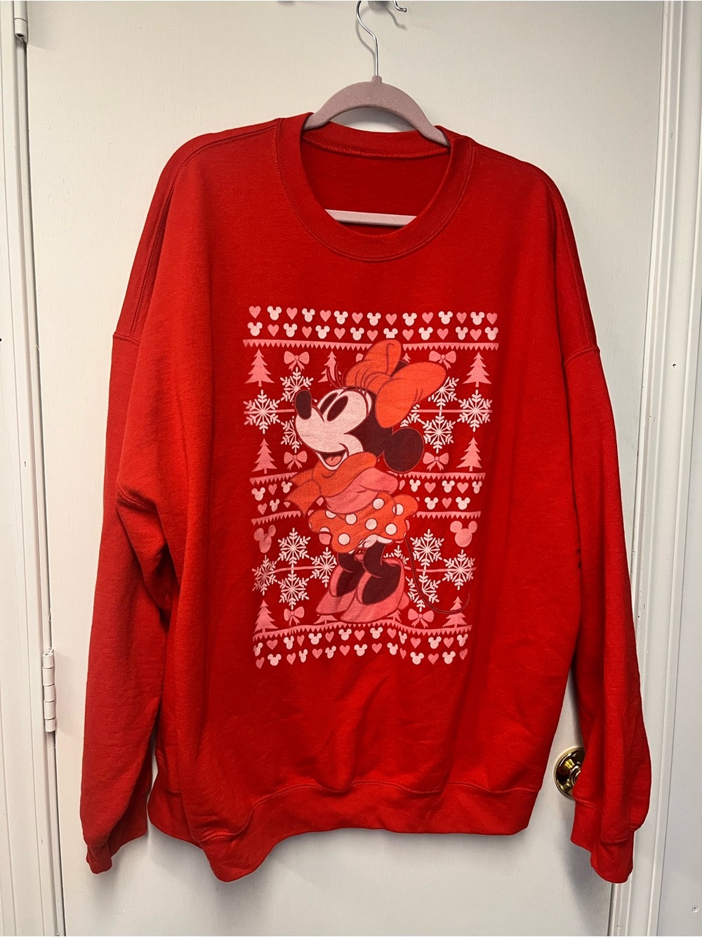 Disney Minnie Mouse Christmas Sweatshirt Red Holiday Crewneck